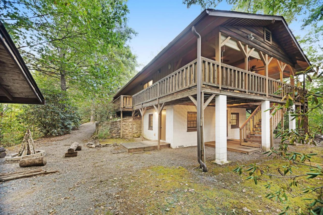 Hollow'S End Whittier Exterior photo